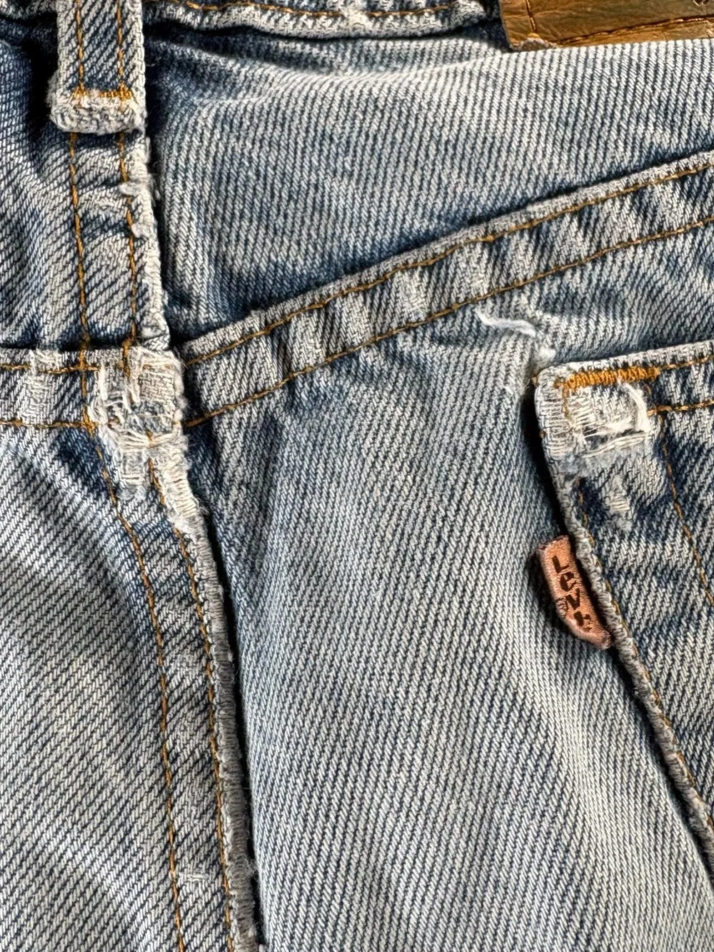 VTG Levi’s 540 Jeans Mens 42 Relaxed Fit Orange Tab 90s (READ DETAILS)